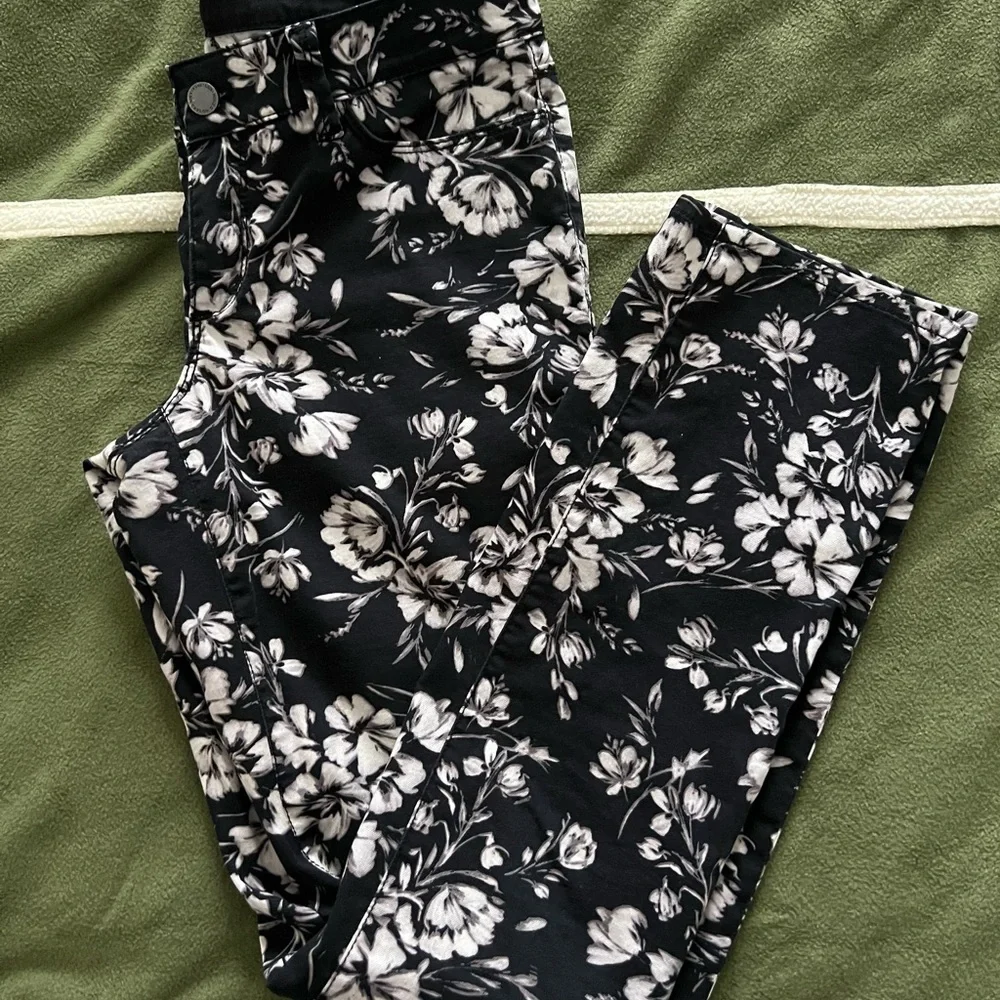 Ann Taylor Black and White Floral Jeans